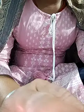 Snapshot of Kashish_SC chatting on February 15, 2025, 3:39 pm Kashish SC online show from February 15, 2025, 3:39 pm