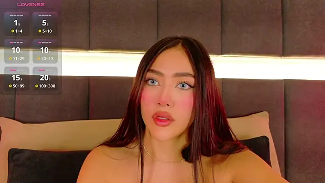 Snapshot of nicolle_pierce chatting on October 22, 2025, 1:54 pm nicolle pierce online show from October 22, 2025, 1:54 pm