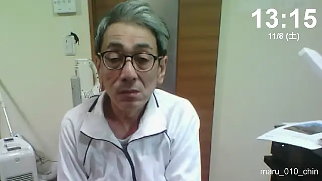 Snapshot of mama010-chan chatting on November 8, 2025, 4:16 am mama010-chan online show from November 8, 2025, 4:16 am