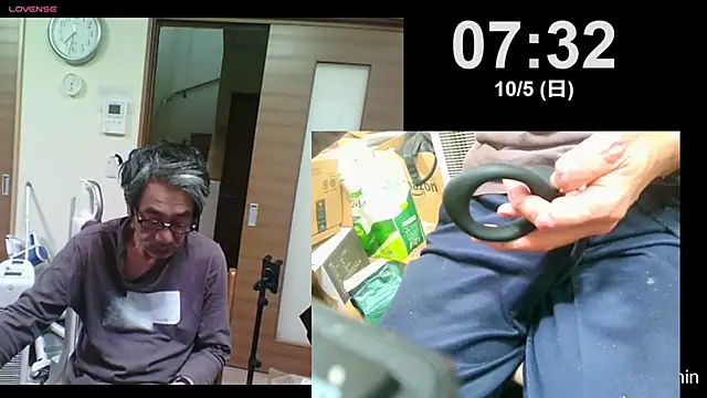 Snapshot of mama010-chan chatting on October 4, 2025, 10:33 pm mama010-chan online show from October 4, 2025, 10:33 pm