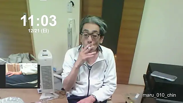 Snapshot of mama010-chan chatting on December 21, 2025, 2:03 am mama010-chan online show from December 21, 2025, 2:03 am