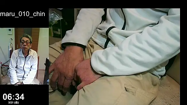 Snapshot of mama010-chan chatting on March 20, 2025, 9:35 pm mama010-chan online show from March 20, 2025, 9:35 pm