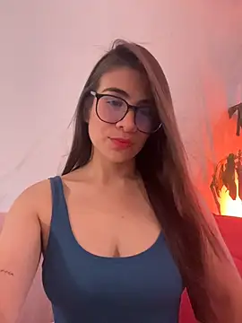 MariaIsabella8 online show from June 2, 2026, 9:15 pm