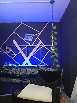 Snapshot of Gelena_Black chatting on October 28, 2025, 12:15 pm Gelena Black online show from October 28, 2025, 12:15 pm