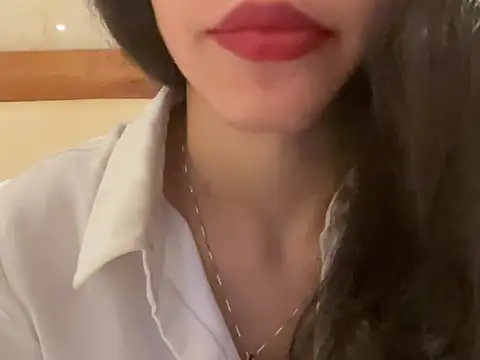Divyaa69 online show from May 17, 2026, 8:53 pm