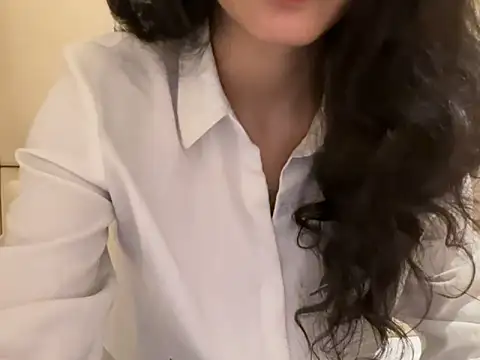 Divyaa69 online show from May 1, 2026, 8:03 pm