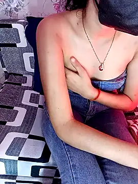 Divyaa69 online show from January 20, 2025, 2:46 pm