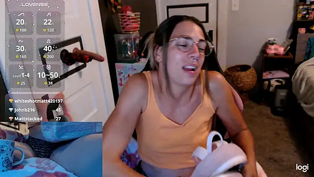 KSwonderland6 online show from October 1, 2025, 2:49 am