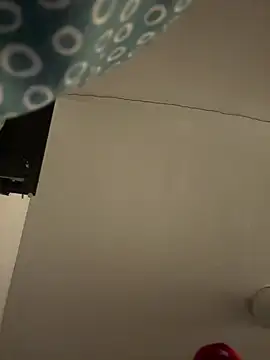 StarringSumac online show from April 19, 2026, 4:13 am