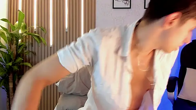 Snapshot of Dorianmistery2322_ chatting on November 27, 2025, 12:33 am Dorianmistery2322 online show from November 27, 2025, 12:33 am