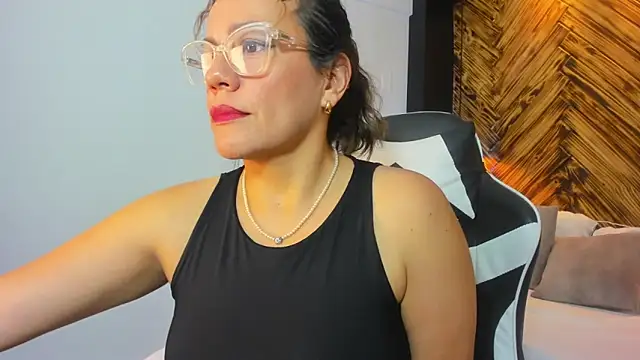 gipsela gomez online show from March 26, 2026, 5:55 pm