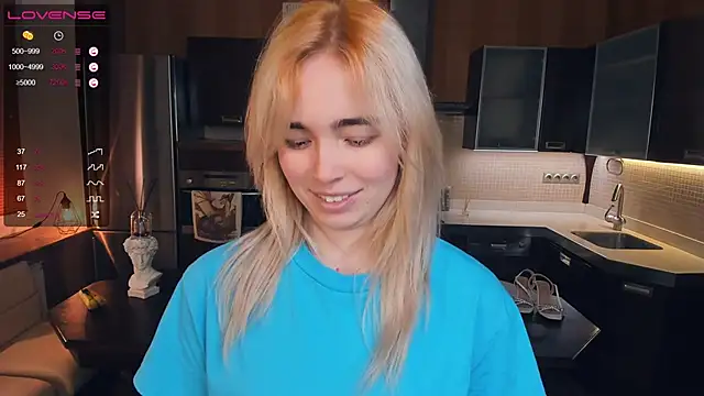 LinnBottrell online show from February 24, 2025, 11:30 pm