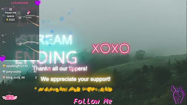 QueenYsuRey online show from October 22, 2025, 4:50 pm