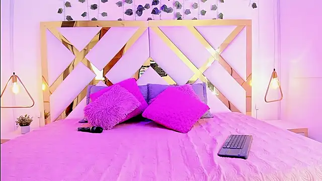 Pammela Colins online show from January 3, 2025, 4:06 pm