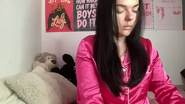 yorkshiregal online show from February 18, 2026, 6:44 am