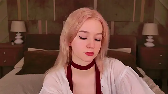 NaomiLoys online show from March 17, 2025, 2:19 am