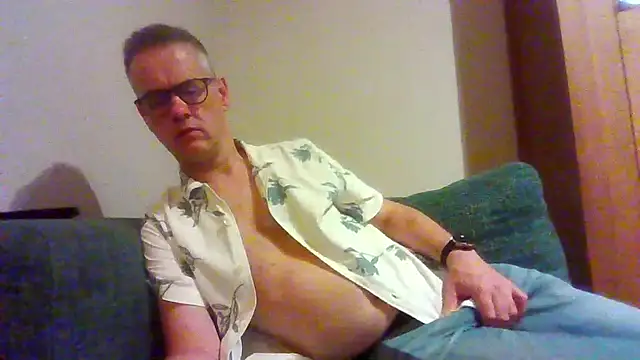 Hectorthyssen1 online show from June 19, 2026, 10:36 pm