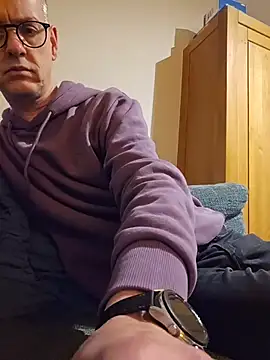 Hectorthyssen1 online show from February 14, 2026, 11:38 pm