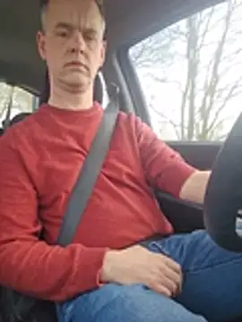 Hectorthyssen1 online show from April 10, 2026, 2:02 pm