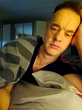 Snapshot of Hectorthyssen1 chatting on November 2, 2025, 9:36 am Hectorthyssen1 online show from November 2, 2025, 9:36 am