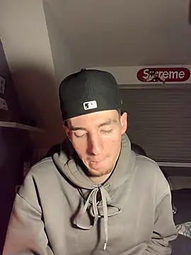 Snapshot of MikesWood21 chatting on December 7, 2024, 7:27 pm MikesWood21 online show from December 7, 2024, 7:27 pm