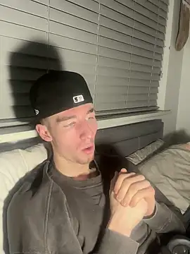 Snapshot of MikesWood21 chatting on December 20, 2024, 4:09 am MikesWood21 online show from December 20, 2024, 4:09 am