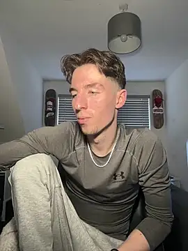 Snapshot of MikesWood21 chatting on March 18, 2025, 2:28 pm MikesWood21 online show from March 18, 2025, 2:28 pm