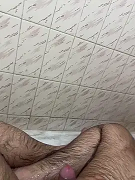 Snapshot of studdboyy chatting on November 12, 2025, 2:04 am studdboyy online show from November 12, 2025, 2:04 am