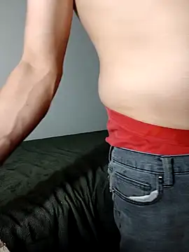 jhonyhot9292 online show from April 9, 2026, 6:30 am