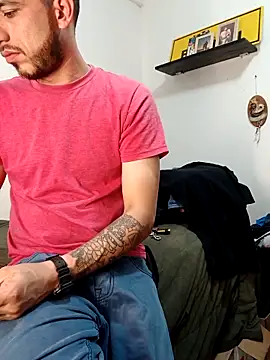 jhonyhot9292 online show from April 20, 2026, 2:18 pm