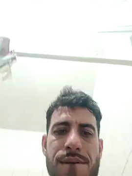 jhonyhot9292 online show from February 16, 2026, 3:05 am