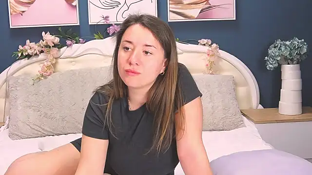 LeonnaJones online show from March 13, 2025, 5:39 pm