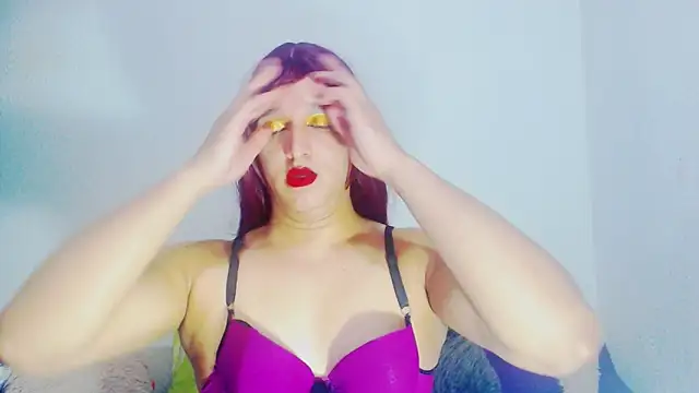 Snapshot of alexandrasexy32 chatting on January 6, 2026, 3:21 am alexandrasexy32 online show from January 6, 2026, 3:21 am