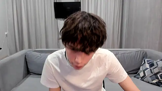 Snapshot of Im_Shine_Guy chatting on December 4, 2024, 7:06 pm Im Shine Guy online show from December 4, 2024, 7:06 pm