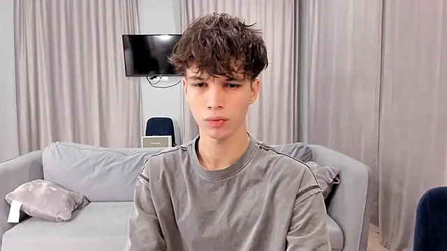 Snapshot of Im_Shine_Guy chatting on December 19, 2024, 7:51 pm Im Shine Guy online show from December 19, 2024, 7:51 pm