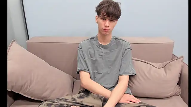 Snapshot of Im_Shine_Guy chatting on October 12, 2025, 2:46 am Im Shine Guy online show from October 12, 2025, 2:46 am