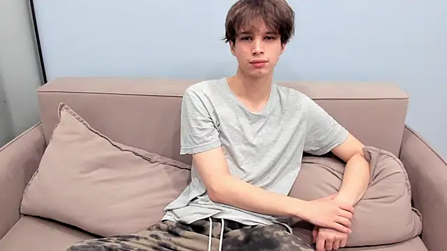 Snapshot of Im_Shine_Guy chatting on November 27, 2025, 10:32 pm Im Shine Guy online show from November 27, 2025, 10:32 pm