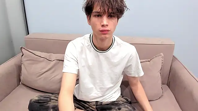 Snapshot of Im_Shine_Guy chatting on December 1, 2025, 5:08 am Im Shine Guy online show from December 1, 2025, 5:08 am