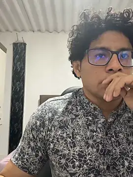 ikkipro online show from December 5, 2025, 6:45 am