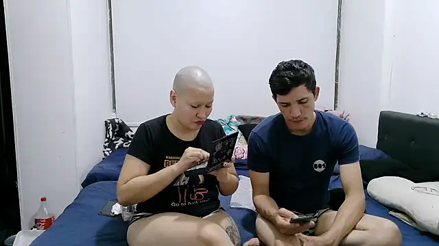 Snapshot of luxandracon23 chatting on November 12, 2025, 4:49 am luxandracon23 online show from November 12, 2025, 4:49 am