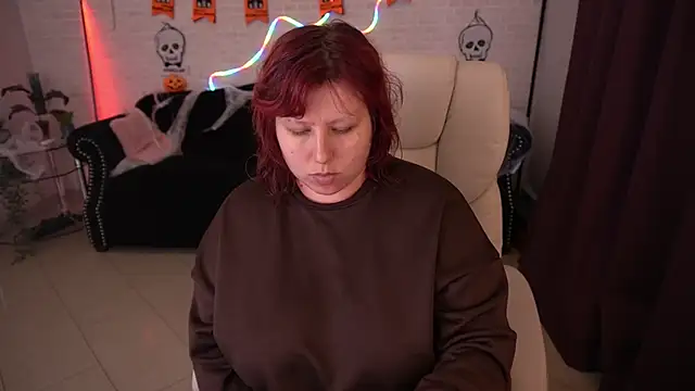 LiliyaMoon online show from November 1, 2025, 7:35 am