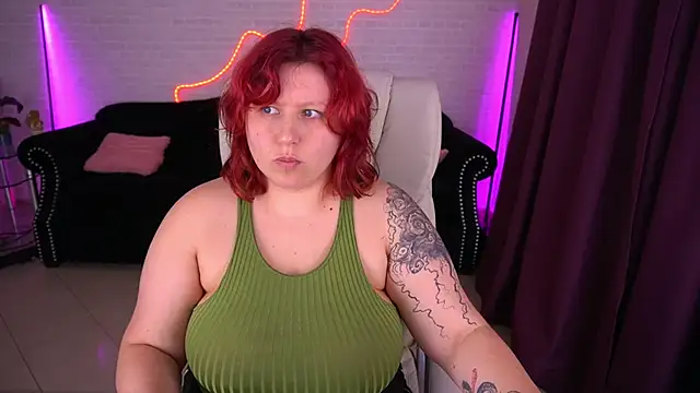 LiliyaMoon online show from November 9, 2025, 8:40 am