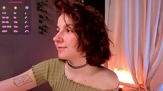 Snapshot of mind_game chatting on February 6, 2025, 12:37 pm mind game online show from February 6, 2025, 12:37 pm