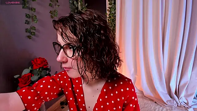 Snapshot of mind_game chatting on February 28, 2025, 5:37 am mind game online show from February 28, 2025, 5:37 am