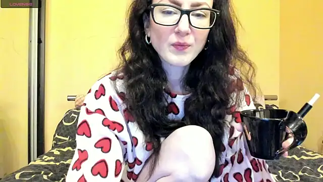 Baby Jewel online show from March 11, 2026, 11:15 am