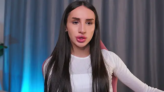 Snapshot of Kim_Oberlin_ chatting on October 8, 2025, 11:12 am Kim Oberlin online show from October 8, 2025, 11:12 am