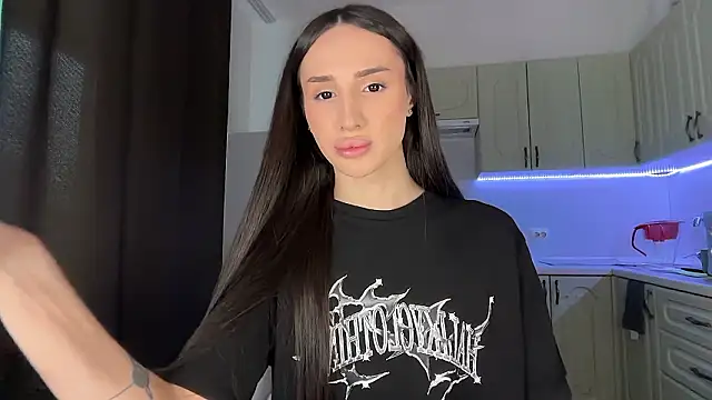 Kim Oberlin  online show from February 20, 2026, 12:07 pm