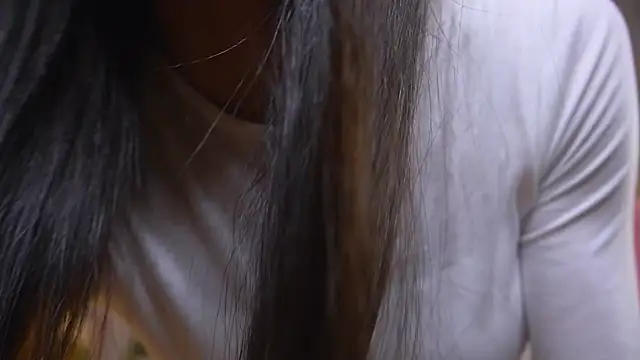 Snapshot of Kim_Oberlin_ chatting on November 13, 2025, 4:00 pm Kim Oberlin online show from November 13, 2025, 4:00 pm