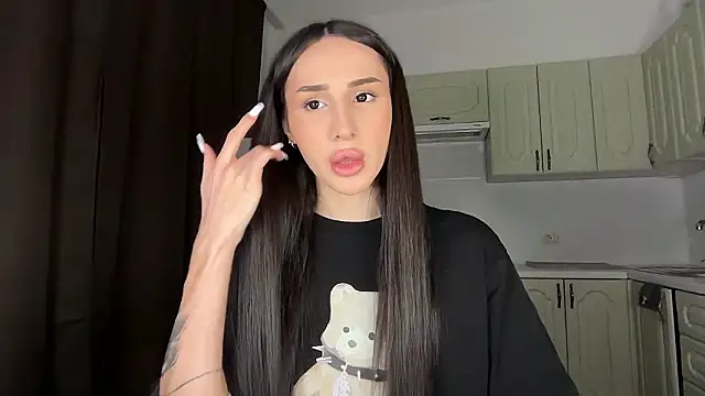 Kim Oberlin  online show from March 9, 2026, 4:43 pm