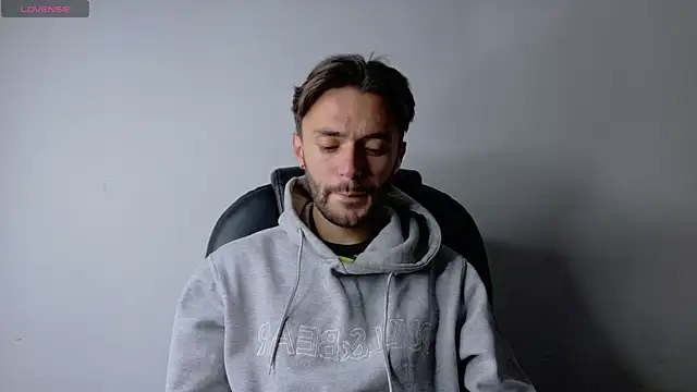jakemagnus online show from October 15, 2025, 11:18 am